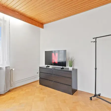 Of01 Grosse - 3 Schlafzimmer Mit 8 Einzelbetten - Ls Crewcomfort - Weitere Unterkuenfte Fuer Monteure Und Handwerker Verfuegbar Ofterdingen